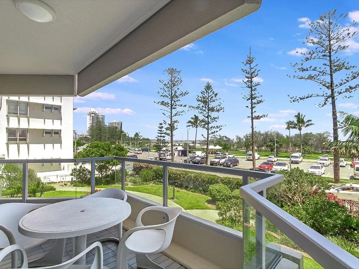Kooringal Unit 4 Apartment Gold Coast 0*,